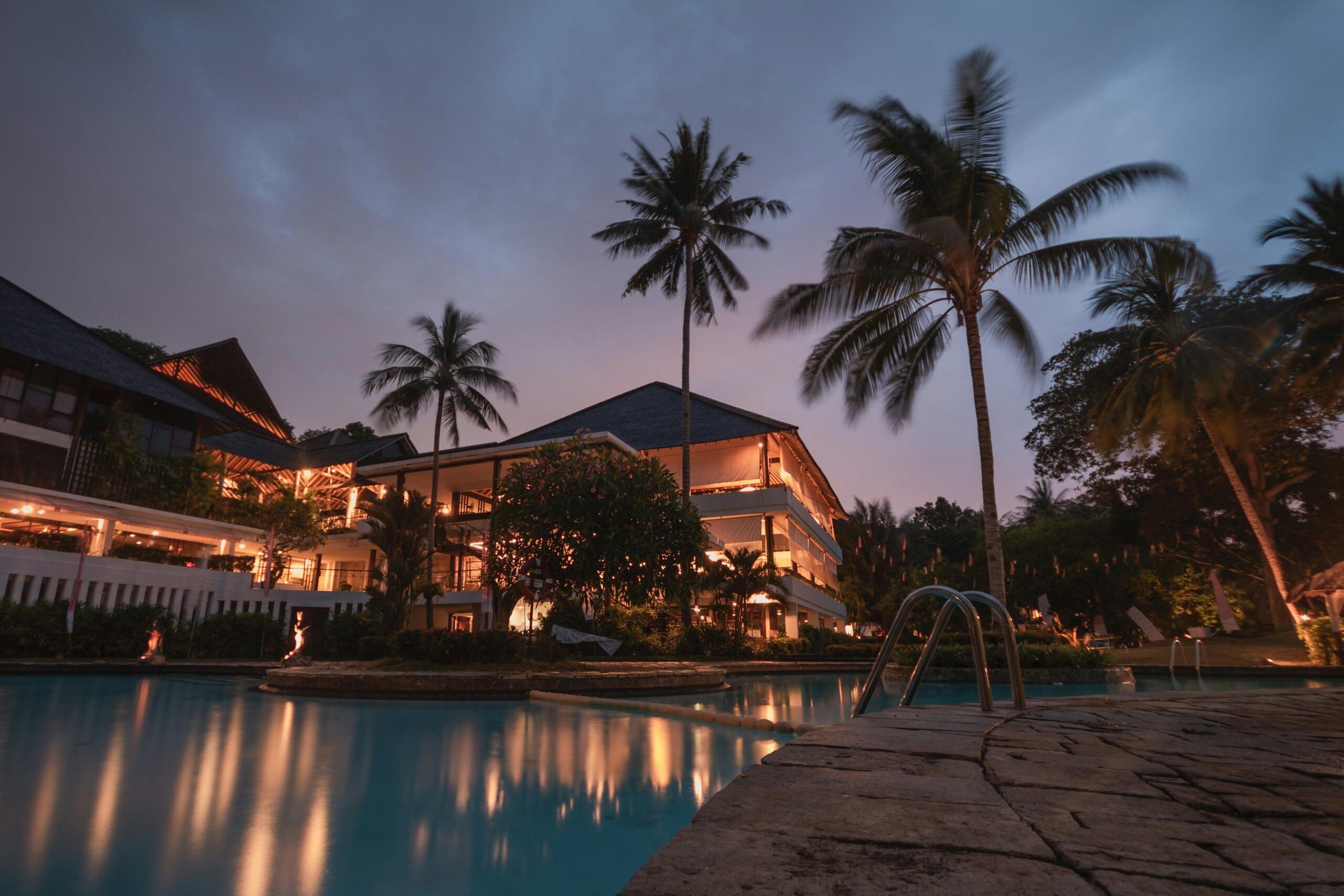 Golf Travel Real Estate